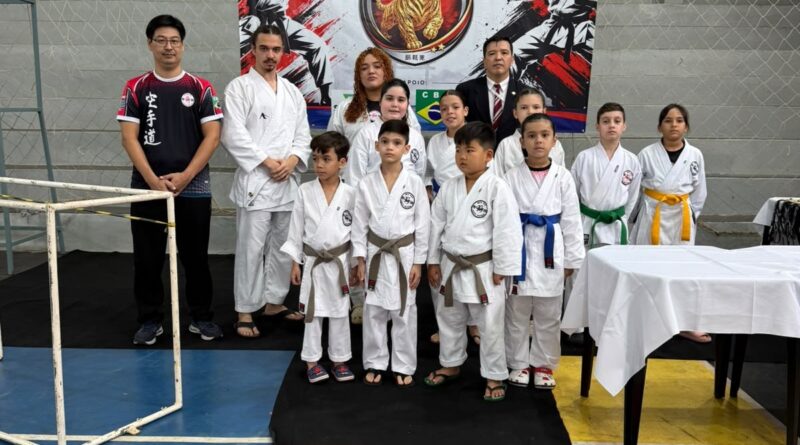 Muta Dojo conquista 21 medalhas e garante o vice-campeonato geral na Copa da Amizade de Karatê, em Itaí