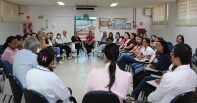 Outubro Rosa promove roda de conversa com médico mastologista da Santa Casa de Marília