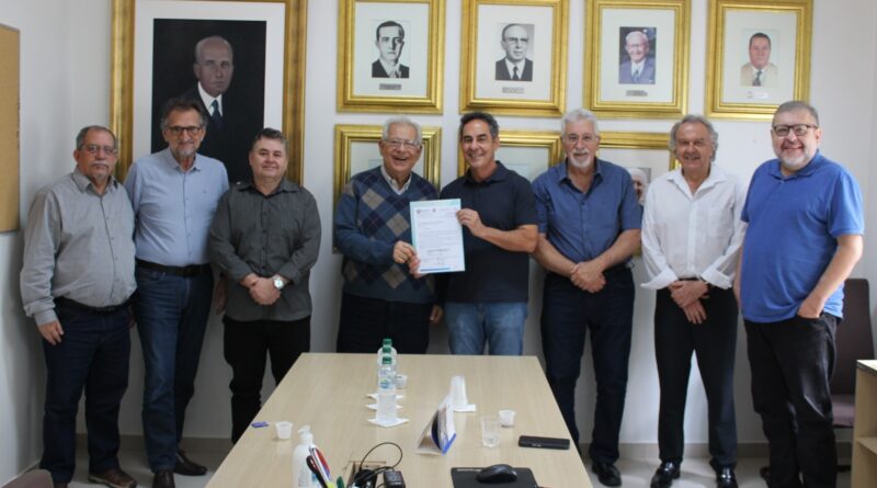 Associação Cantinho Feliz doa R$ 72 mil para reforma da Pediatria da Santa Casa de Marília