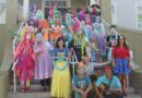 Trupe da Alegria leva música, doces e mensagens de fé a pacientes da Santa Casa de Marília